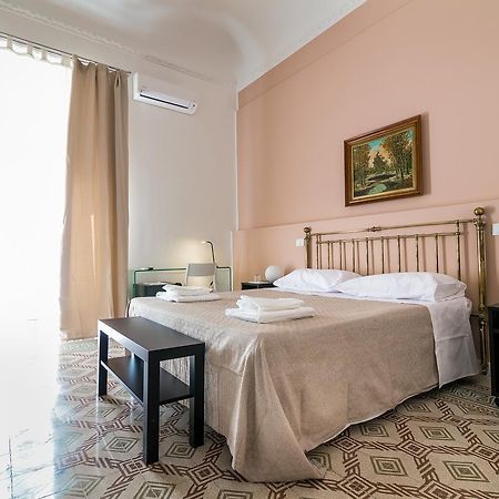 パレルモ リバティ スイーツ Bed & Breakfast エクステリア 写真