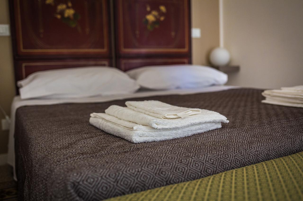 パレルモ リバティ スイーツ Bed & Breakfast エクステリア 写真